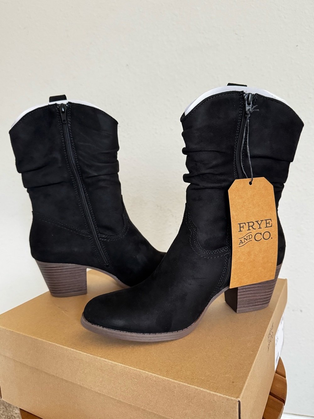 Frye and Co. Women’s Talvi Stacked Heel Slouch Western Suede Cowboy Boots 10M